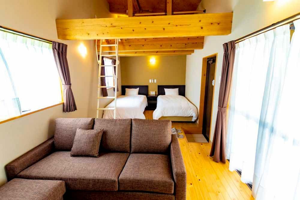 Beach Resort Hotel Kalakaua Онна Екстер'єр фото